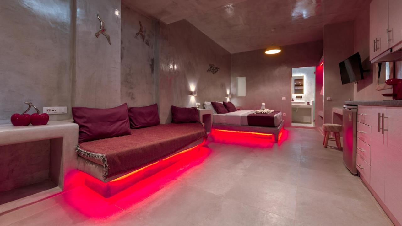 The Muses Of Santorini Private Jacuzzi Suites Vóthon Kültér fotó