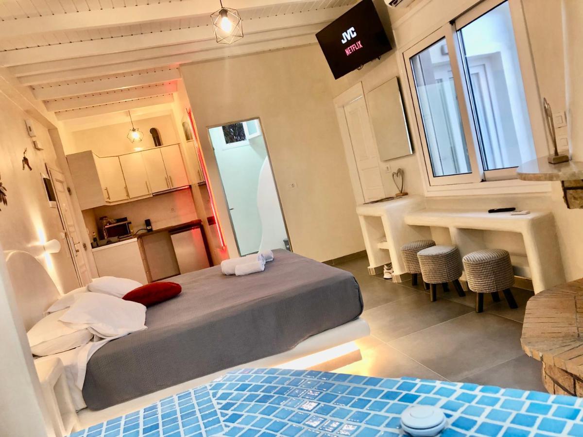 The Muses Of Santorini Private Jacuzzi Suites Vóthon Kültér fotó