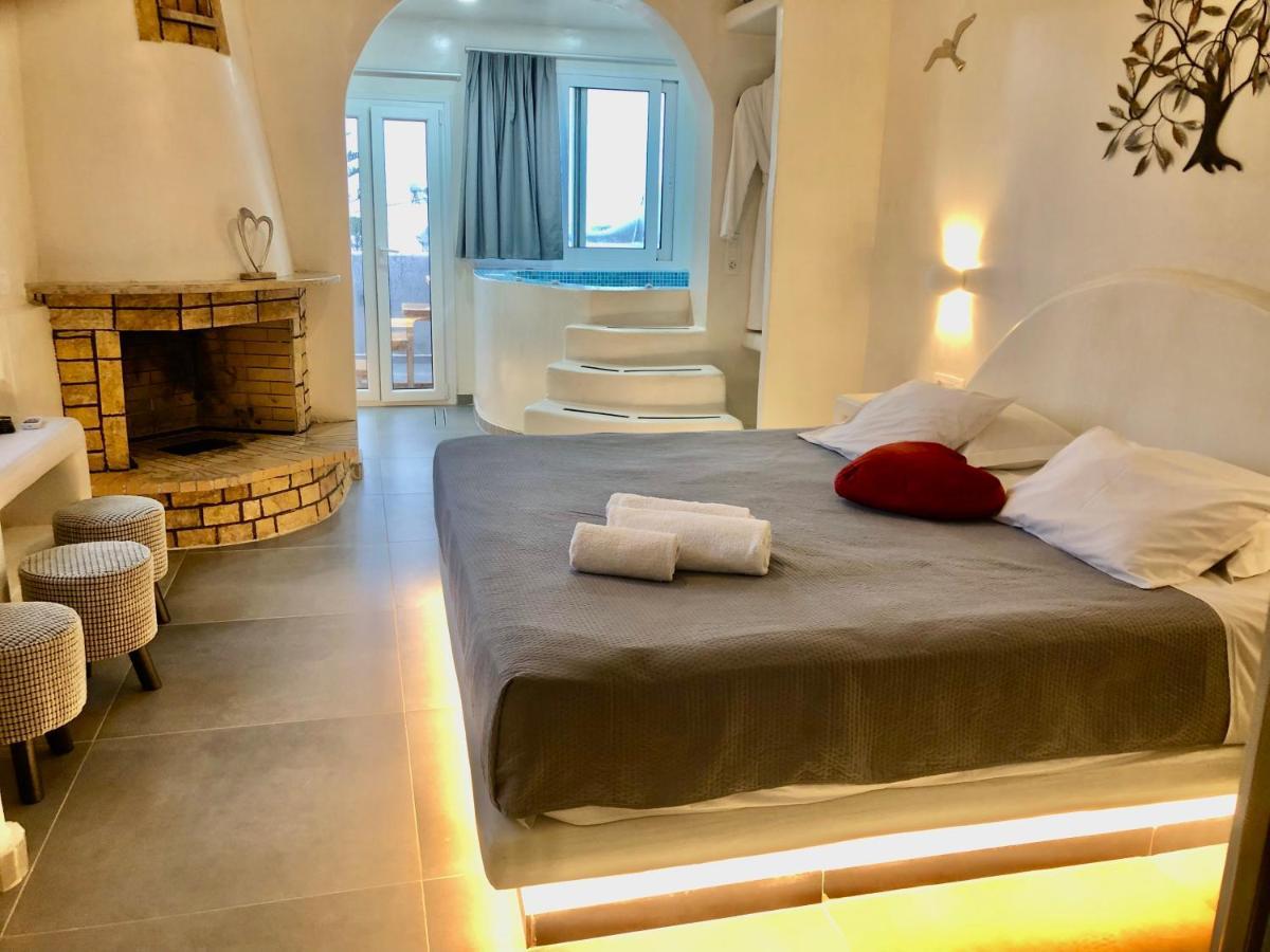 The Muses Of Santorini Private Jacuzzi Suites Vóthon Kültér fotó