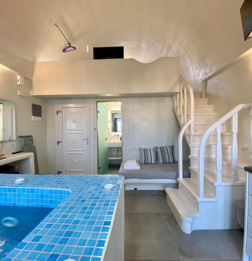 The Muses Of Santorini Private Jacuzzi Suites Vóthon Kültér fotó